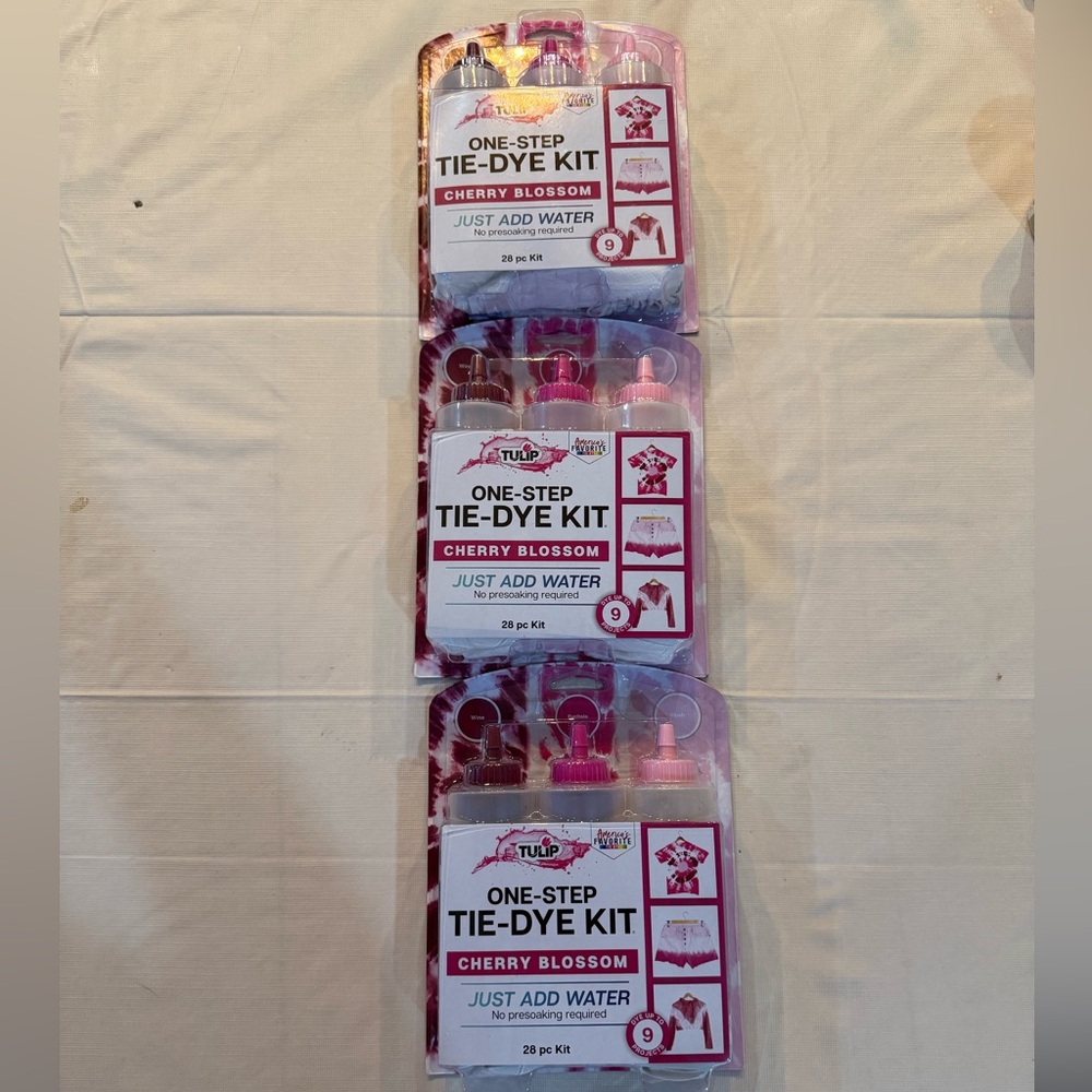 3 NWT Tie Dye kits